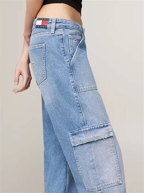 Sophie Low Rise Straight Jeans .